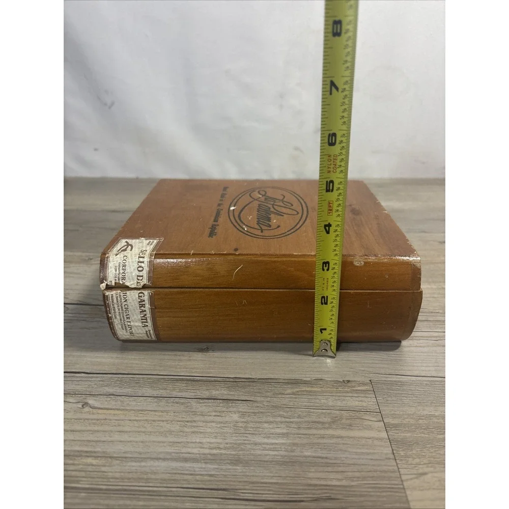 La Paloma CHURCHILL Cigar BOX Vintage Hand Made in Dominican Republic Box Only